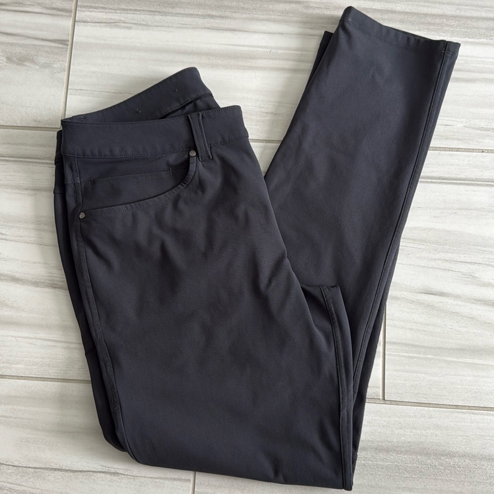 Men’s lululemon ABC slim fit pants